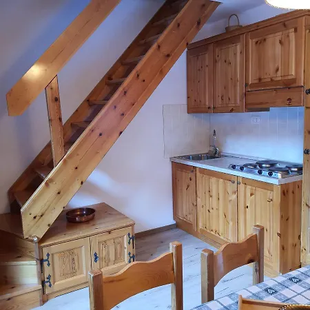 公寓 Casa Penia 2 *