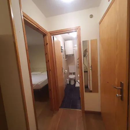 Casa Penia 2 * 卡纳泽伊